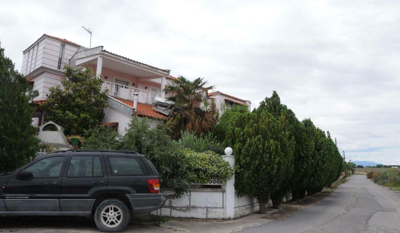 PéllaHouse Of Arts公寓 外观 照片